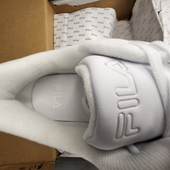 Fila Boca on the 8s Mens size 14 triple white sneaker shoes - Picture 9 of 11